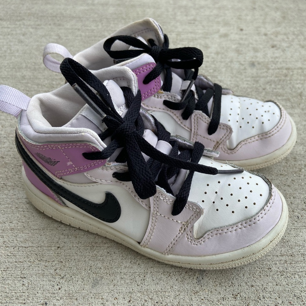 NIKE JORDAN Athletic Shoes Toddler/Kids Size 10 EUC!